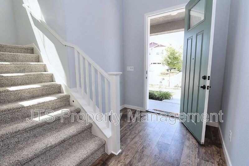 2683 Alcove Way - Photo 4 of 50
