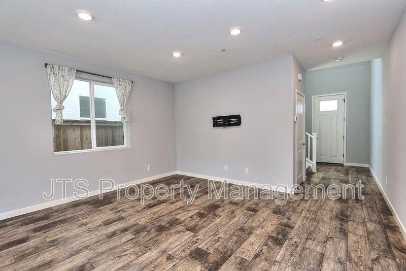 2683 Alcove Way - Photo 7 of 50