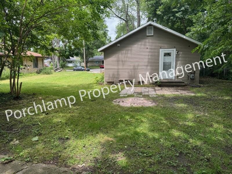 901 W Dale Ave - Photo 3 of 14