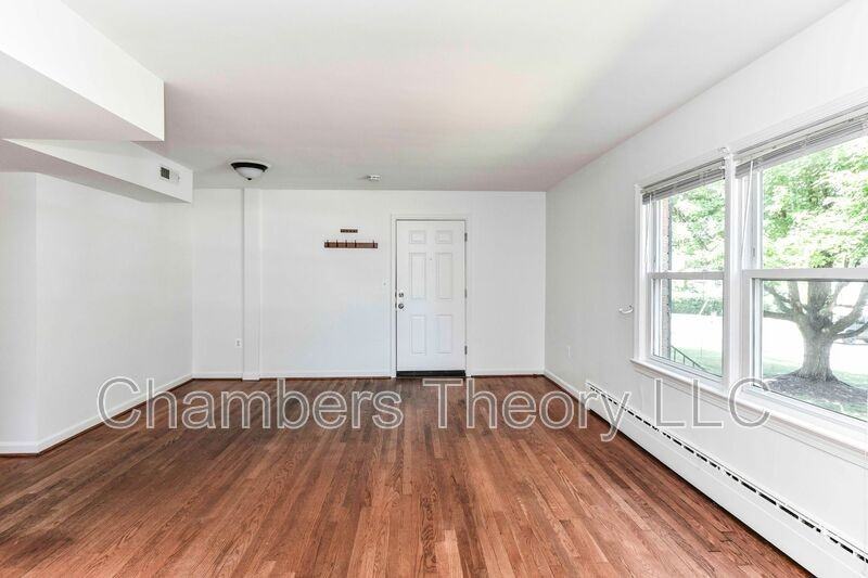 130 S 29th St #2 - Photo 2 of 13