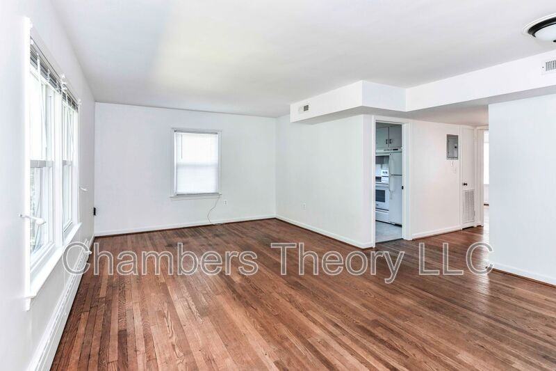 130 S 29th St #2 - Photo 3 of 13