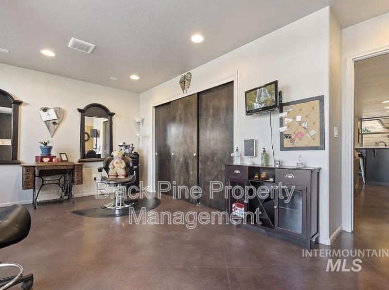 10227 W Carlton Bay Dr - Photo 3 of 22