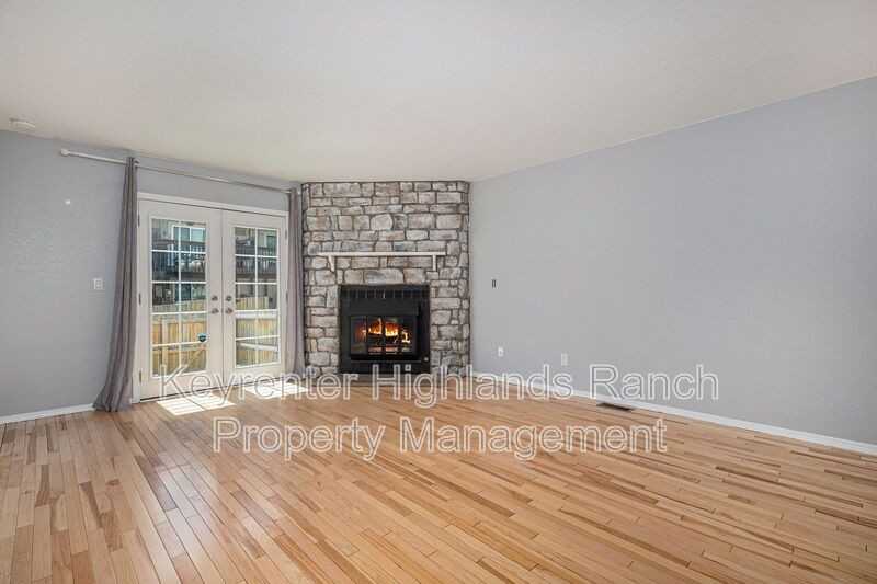 8018 S Columbine Ct - Photo 6 of 14