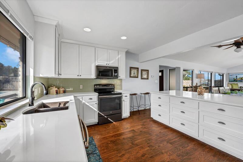 202 Lighthouse Dr - Photo 2 of 23