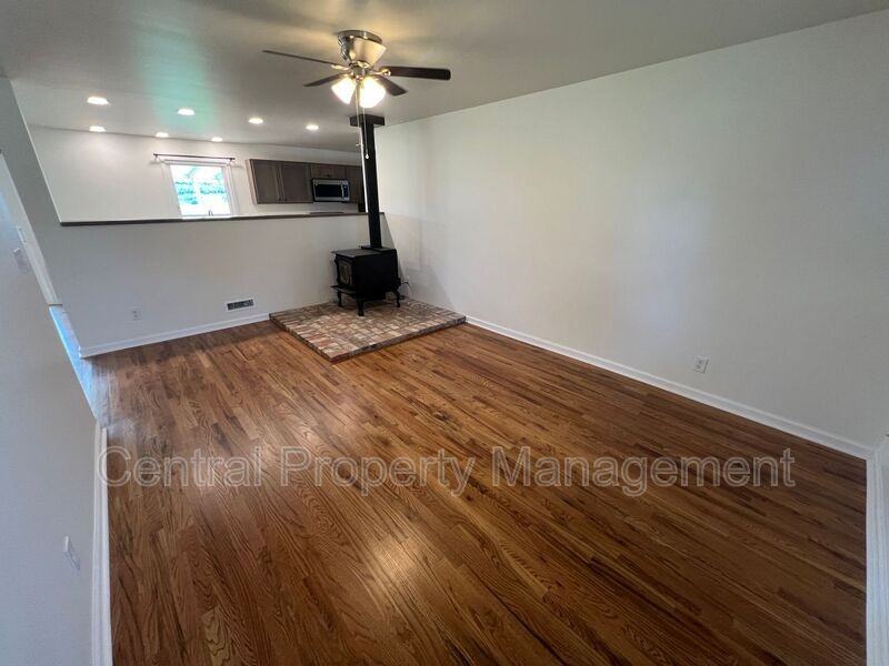 506 Duncan Reidville Rd - Photo 7 of 32