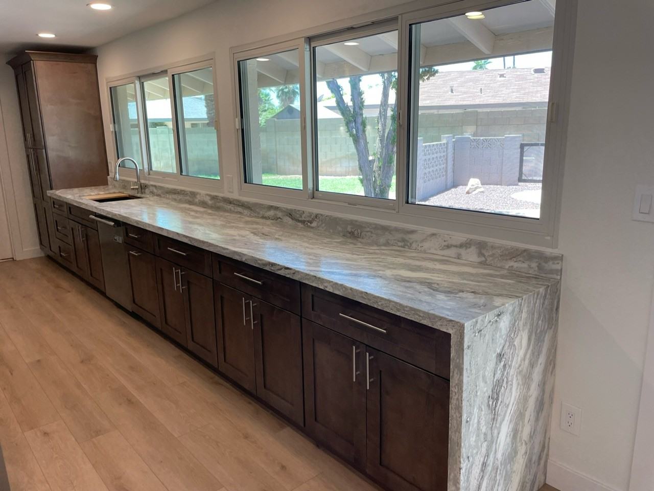 498 S Villa Nueva Dr - Photo 3 of 50