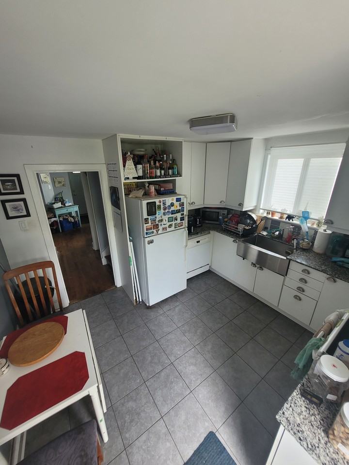 262 Ste-Anne Avenue #A - Photo 5 of 19