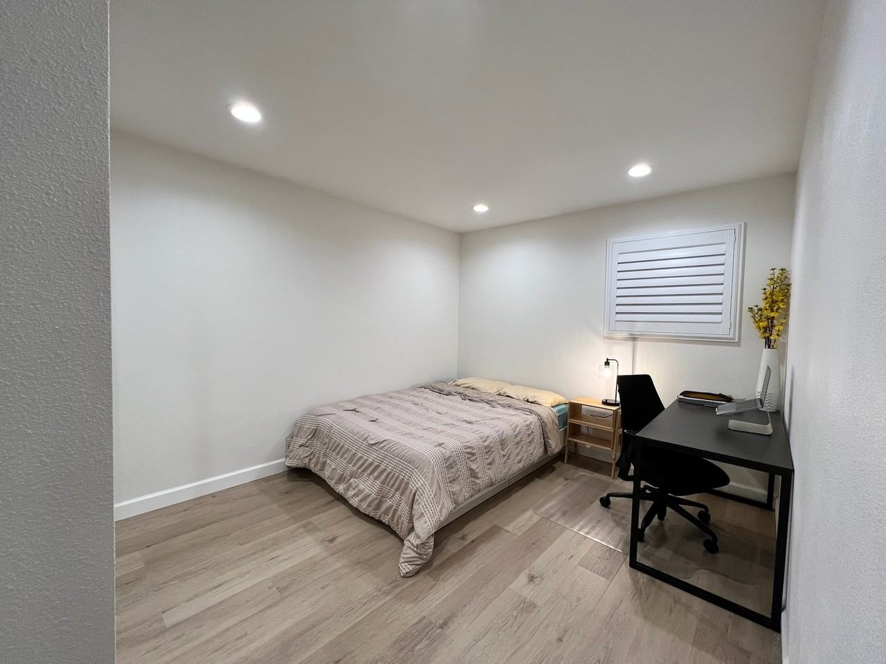 1162 Keystone Ct #2 - Photo 2 of 22