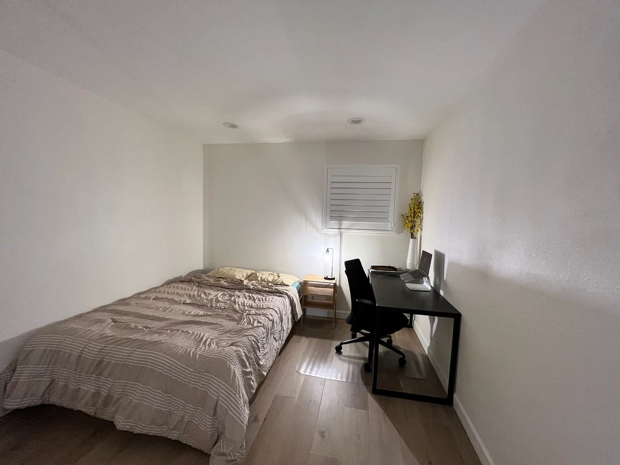 1162 Keystone Ct #2 - Photo 5 of 22