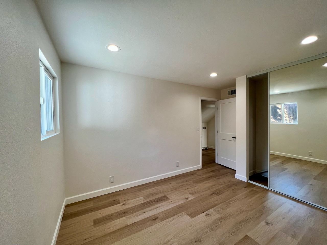 1162 Keystone Ct #2 - Photo 6 of 22