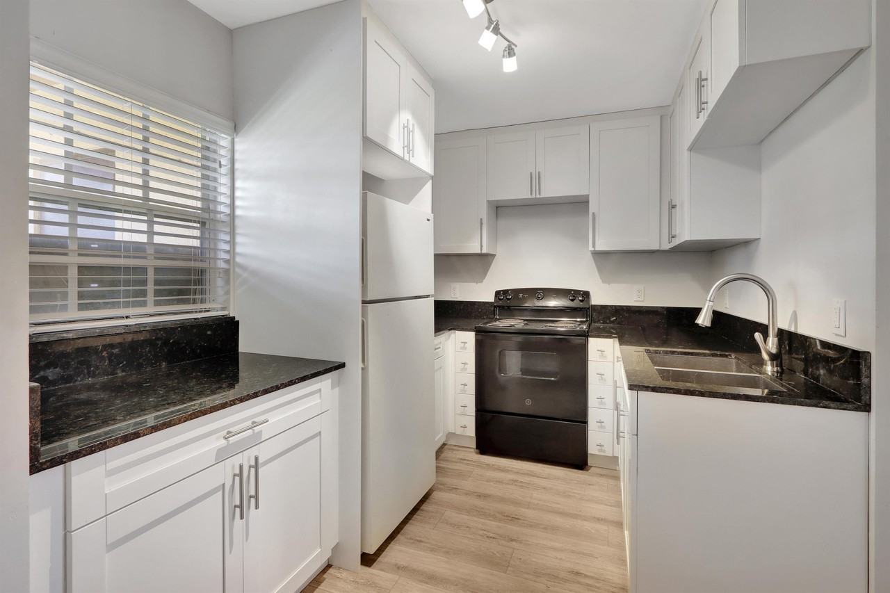 10534 SW 182nd St- RMS - Photo 3 of 10