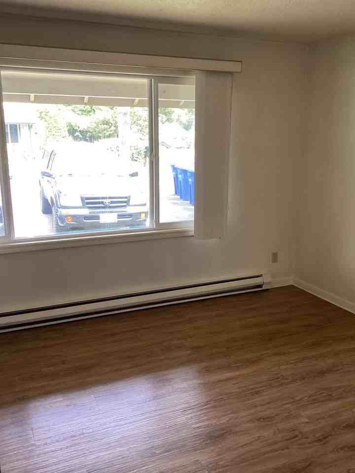 333 Northeast 2nd Street - Photo 2 of 19