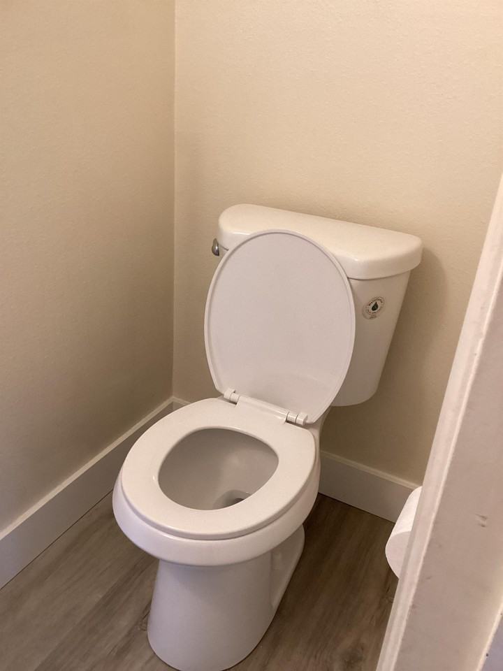 333 Northeast 2nd Street - Photo 3 of 19