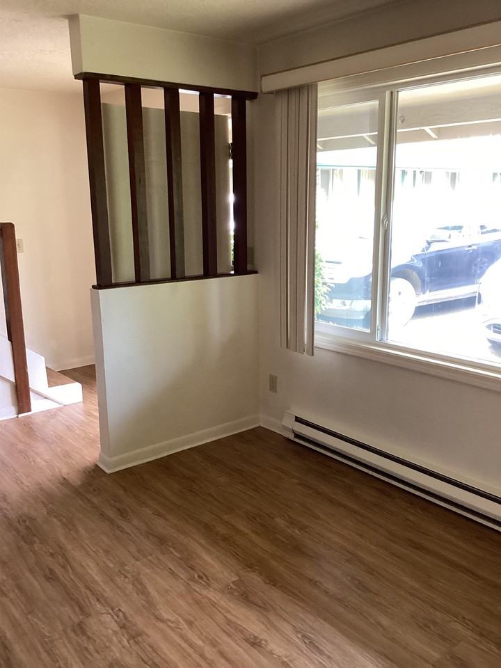 333 Northeast 2nd Street - Photo 5 of 19