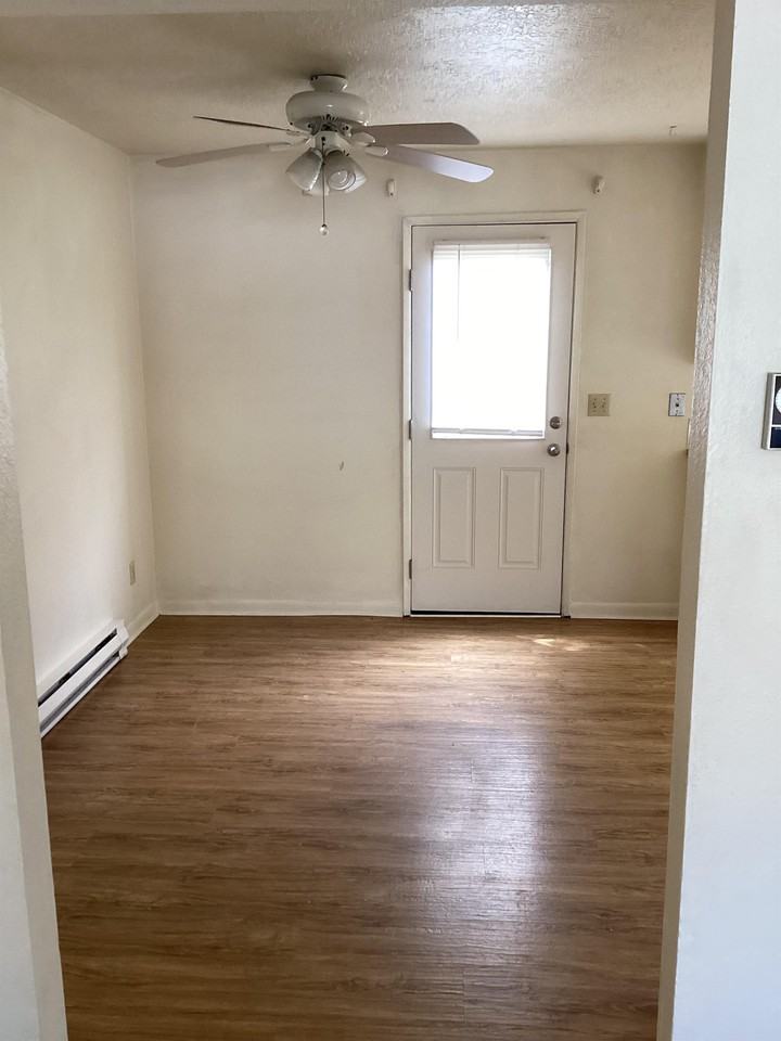 333 Northeast 2nd Street - Photo 6 of 19