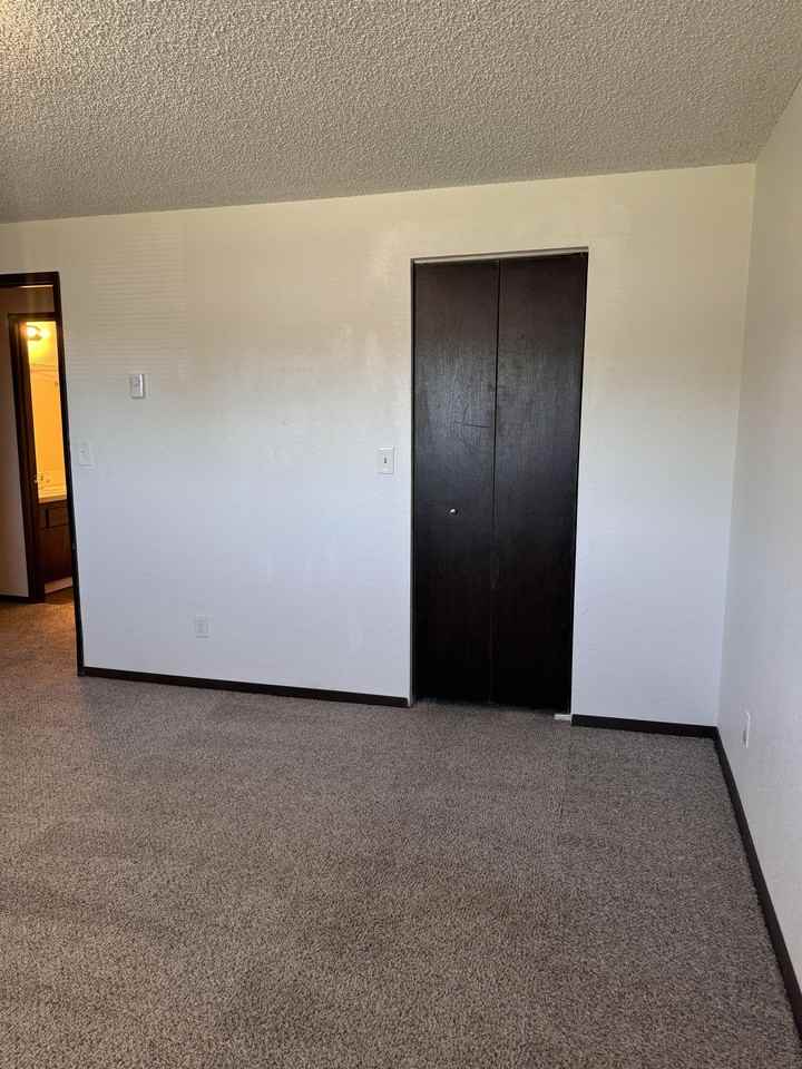 Bettis Wagoner Apts - Bldg 04 - Photo 7 of 10