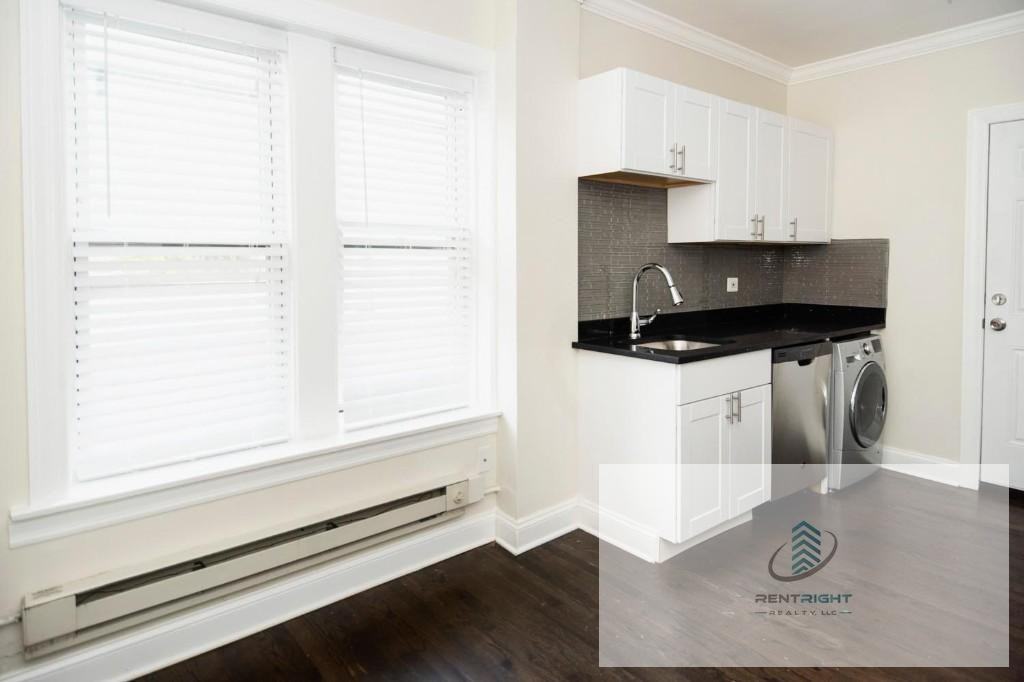 3815 N Greenview Ave #3819-5-2W - Photo 4 of 7