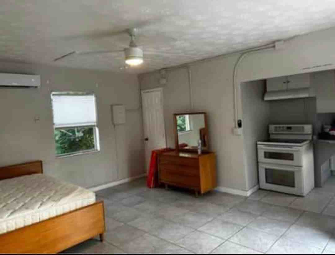 2905 N US 1 Motel - Photo 5 of 15