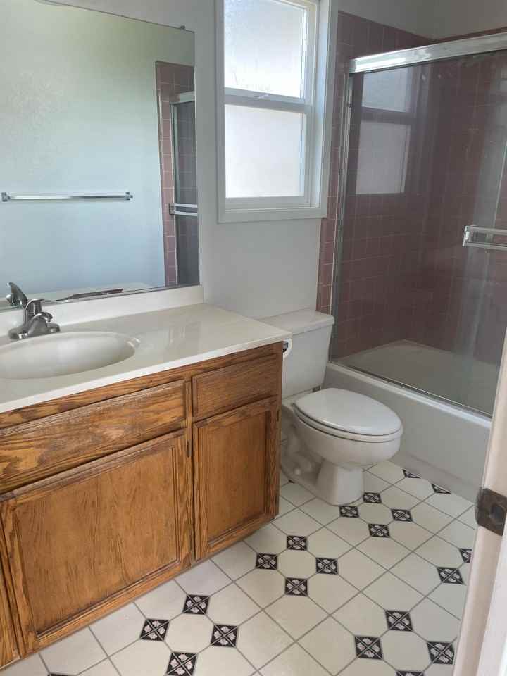 1610 Arlington Drive - Photo 7 of 9