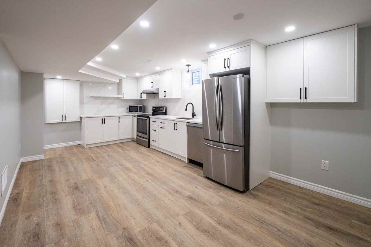 216 Johanna Dr - Photo 2 of 18