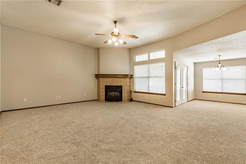 8901 Northwest 85th Place - Photo 5 of 13