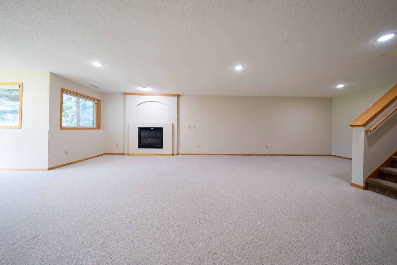2549 Prairie Oak Trl #1 - Photo 3 of 30