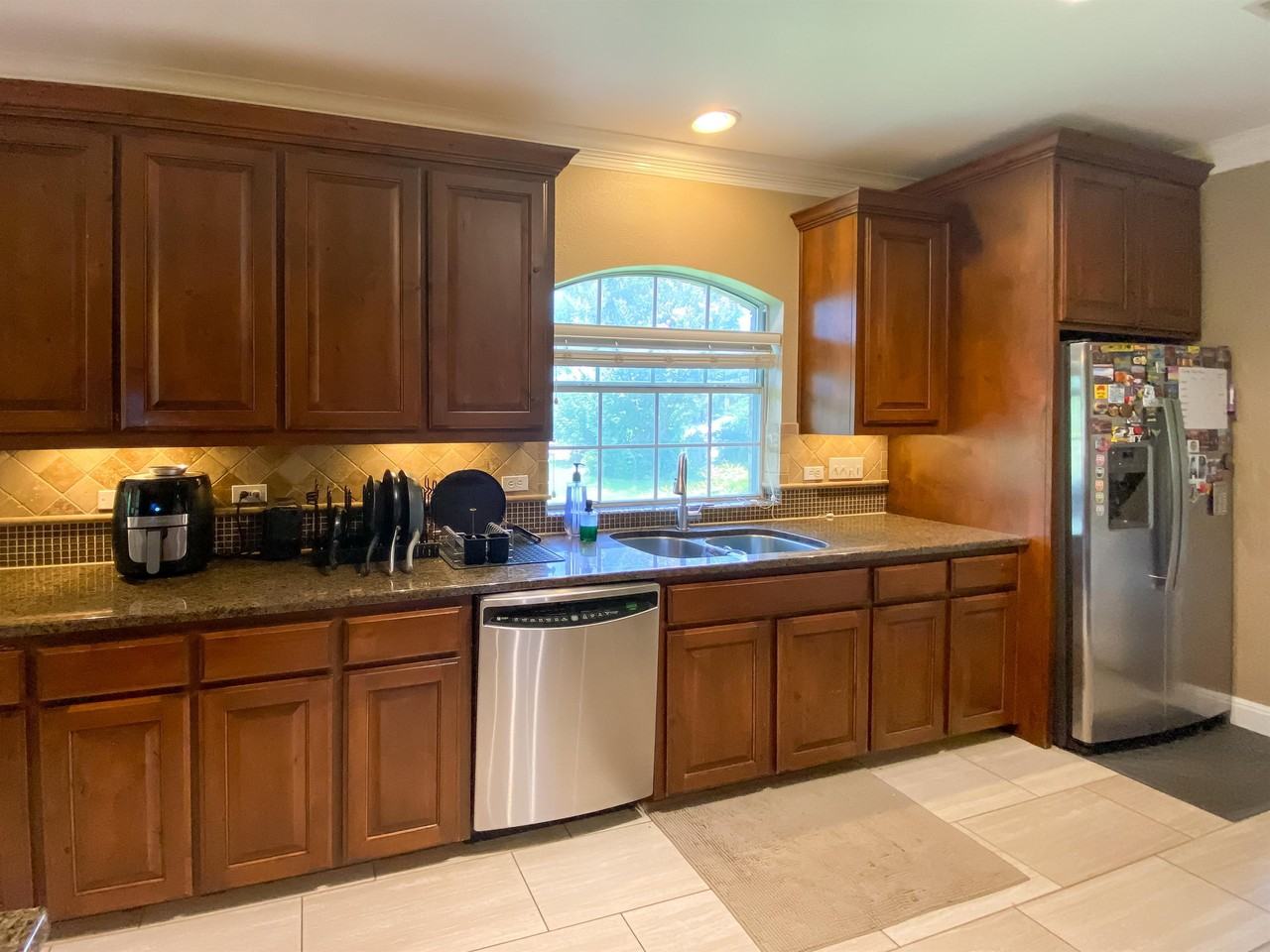 3009 Sussex Gardens Ln - Photo 7 of 37