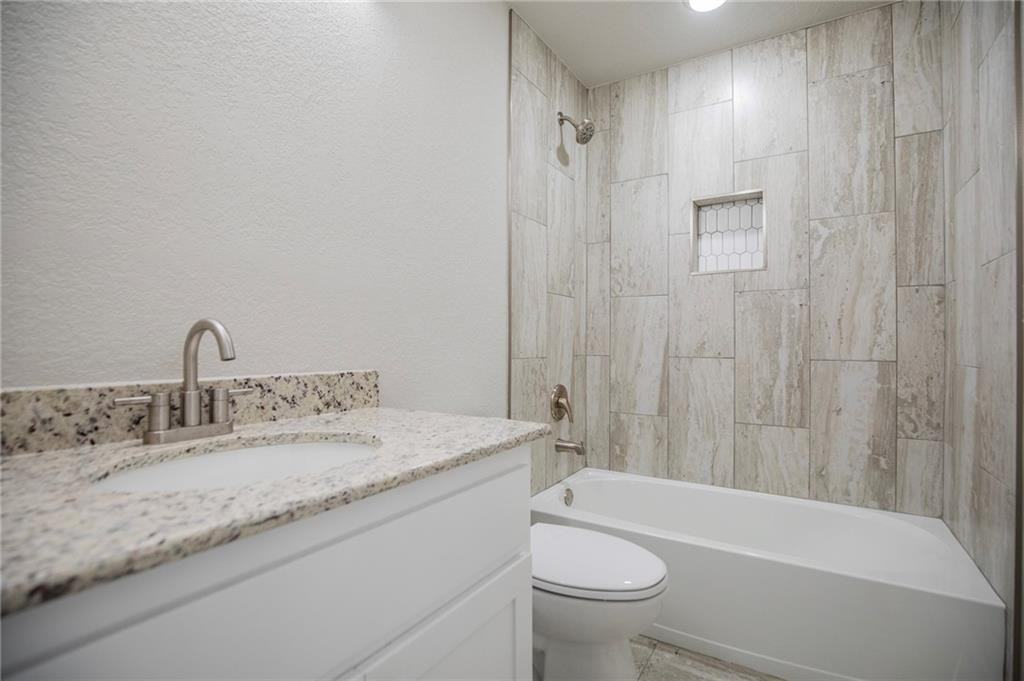 18445 Posy Mountain Dr - Photo 4 of 27