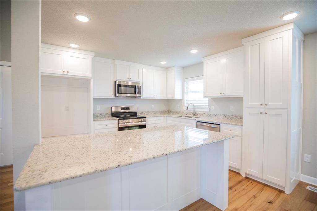 18445 Posy Mountain Dr - Photo 6 of 27