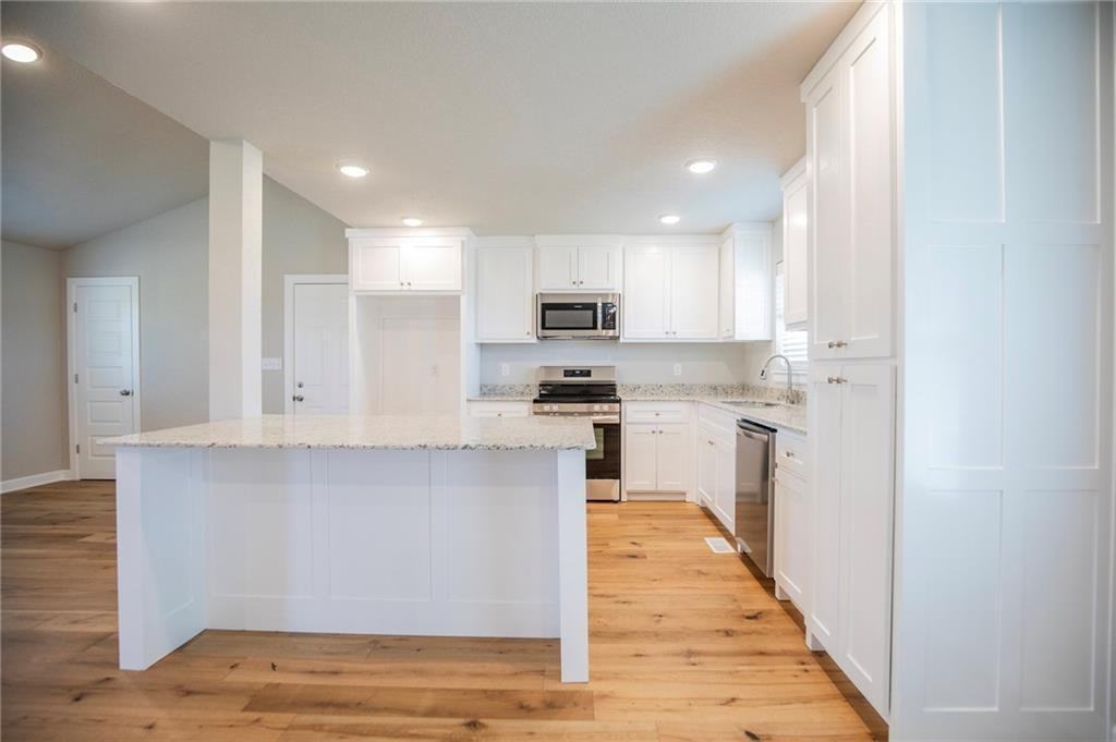 18445 Posy Mountain Dr - Photo 2 of 27