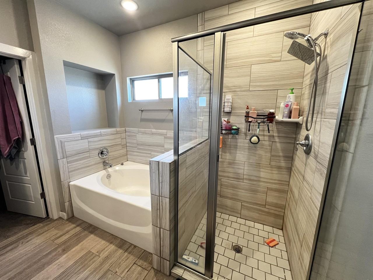 11546 Wayne Carreon St - Photo 2 of 37