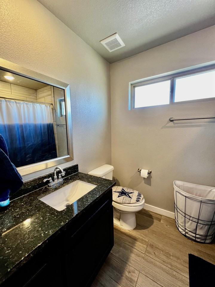 11546 Wayne Carreon St - Photo 3 of 37