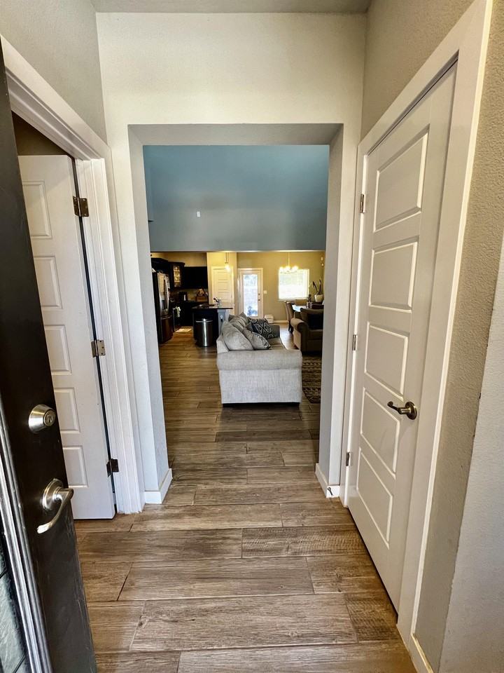 11546 Wayne Carreon St - Photo 5 of 37
