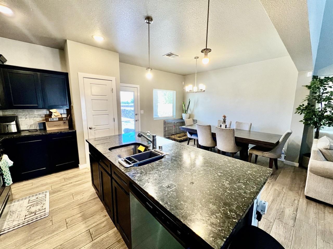 11546 Wayne Carreon St - Photo 4 of 37