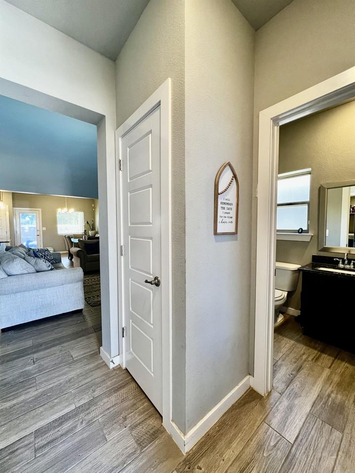 11546 Wayne Carreon St - Photo 6 of 37