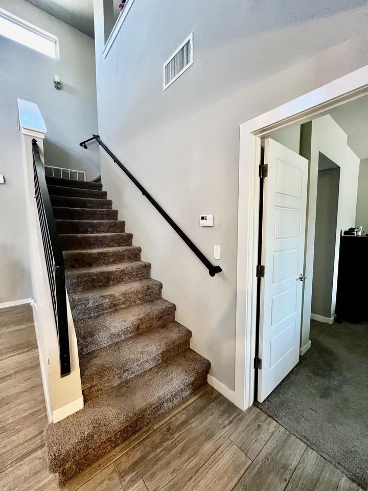 11546 Wayne Carreon St - Photo 3 of 37