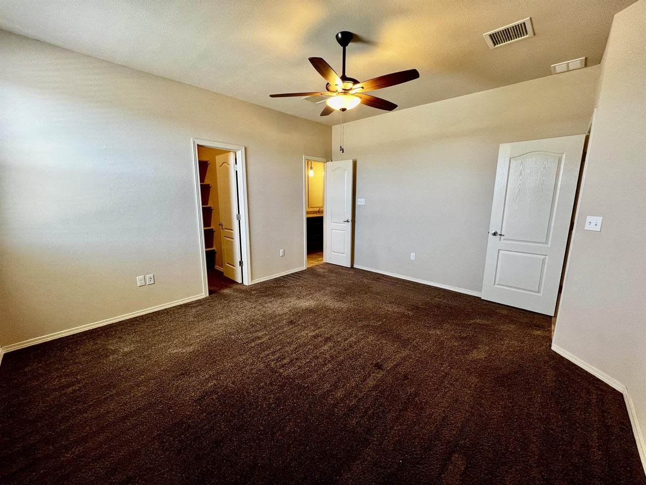 1747 Breeder Cup Way - Photo 7 of 37