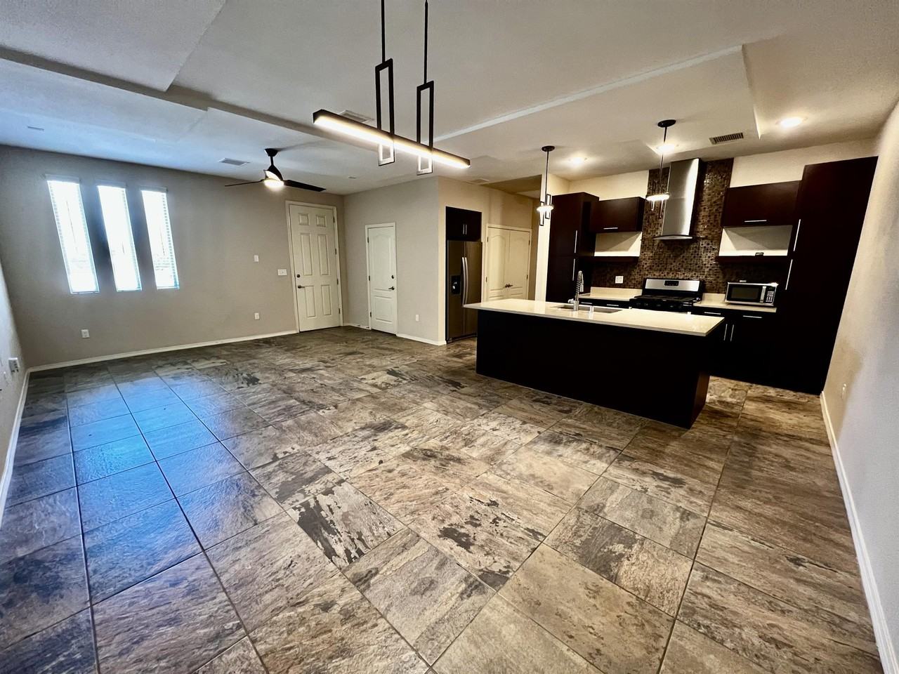 1747 Breeder Cup Way - Photo 4 of 37