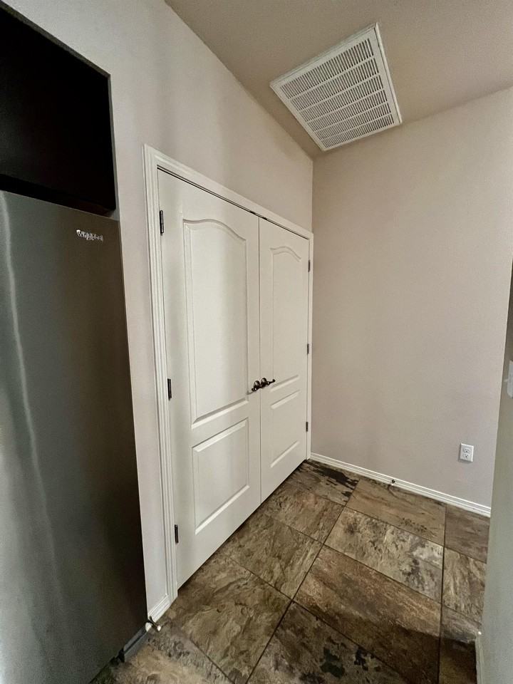 1747 Breeder Cup Way - Photo 3 of 37