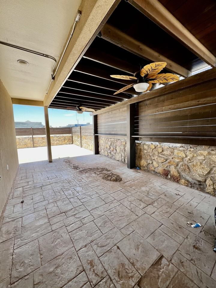 1747 Breeder Cup Way - Photo 5 of 37