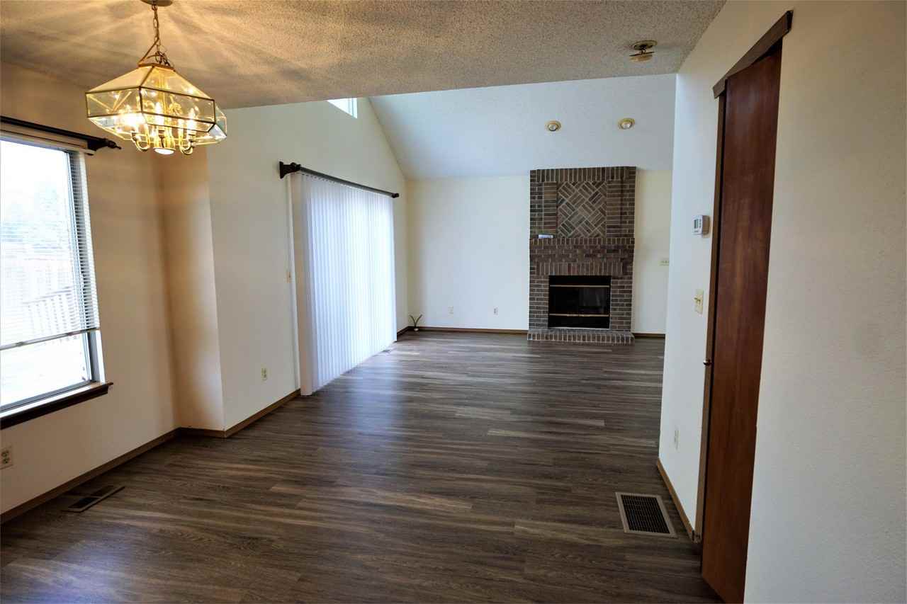 9653 Cordova Dr - Photo 4 of 14