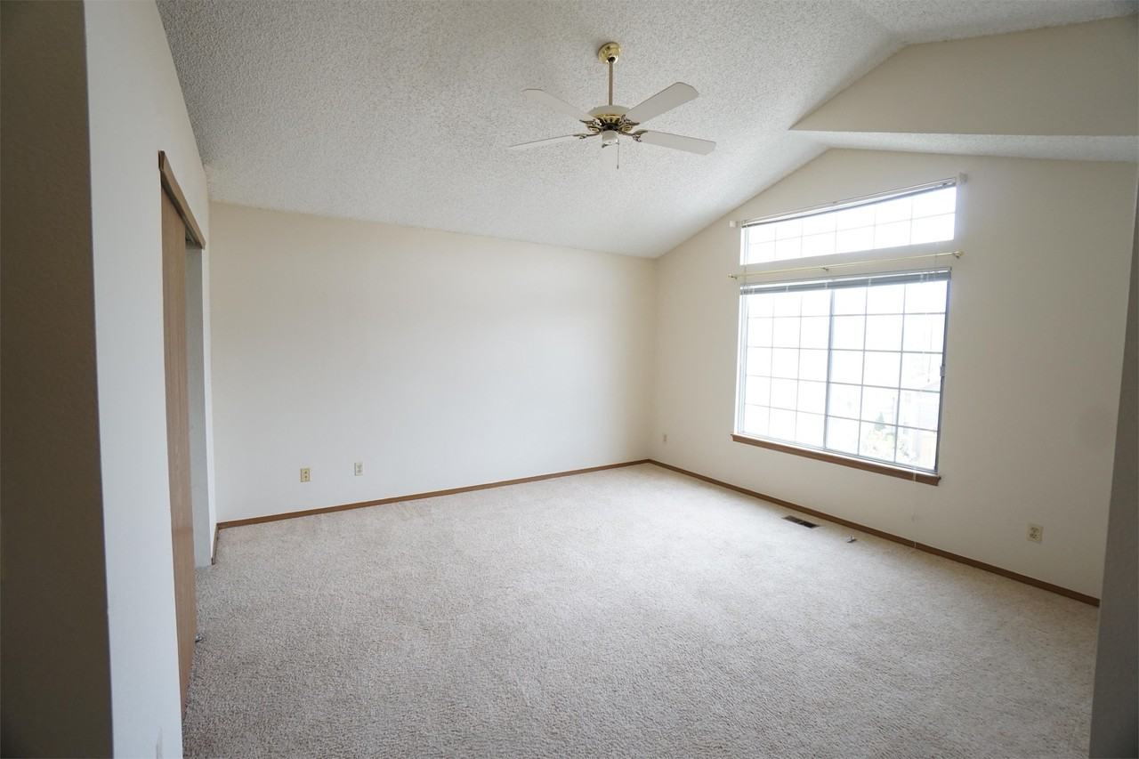 9653 Cordova Dr - Photo 2 of 14