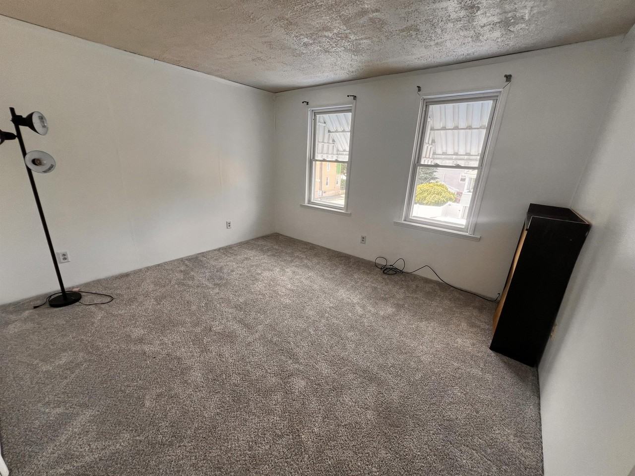 545 Cleveland St - Photo 3 of 19