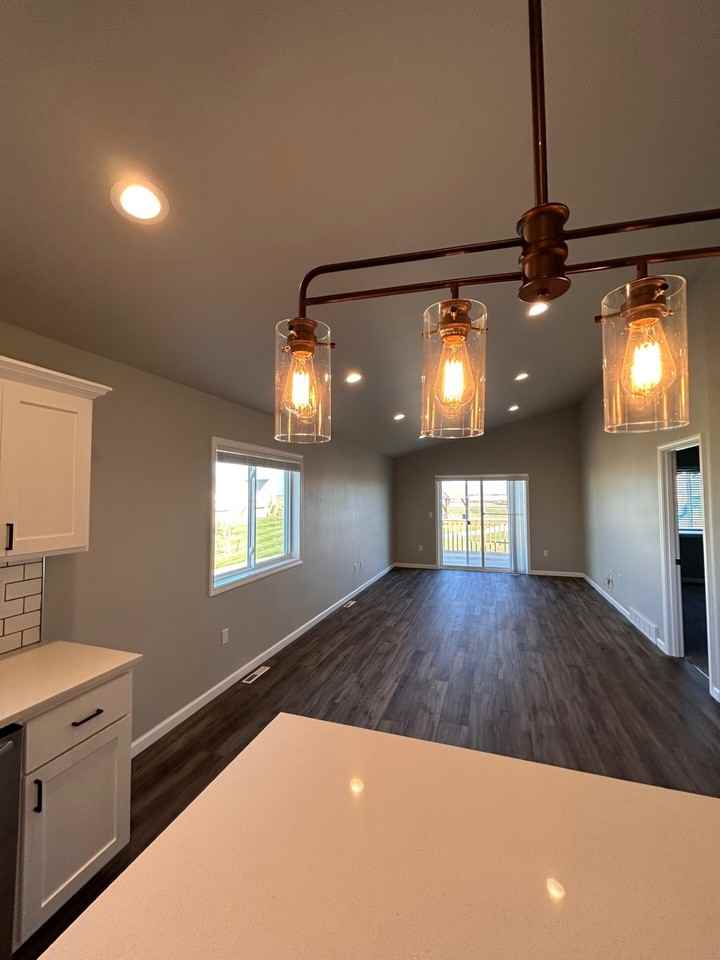 236 Parkway Drive - Photo 7 of 20