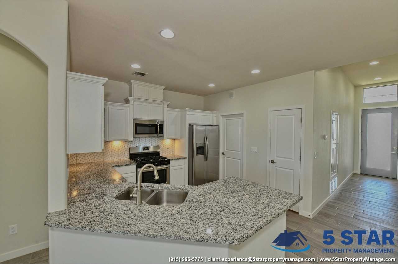 233 Epsom Dr - Photo 7 of 47