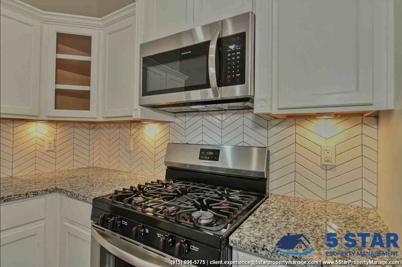 233 Epsom Dr - Photo 2 of 47