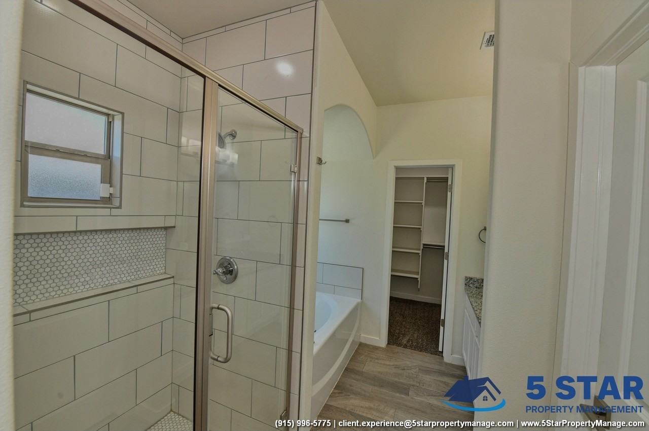 233 Epsom Dr - Photo 3 of 47