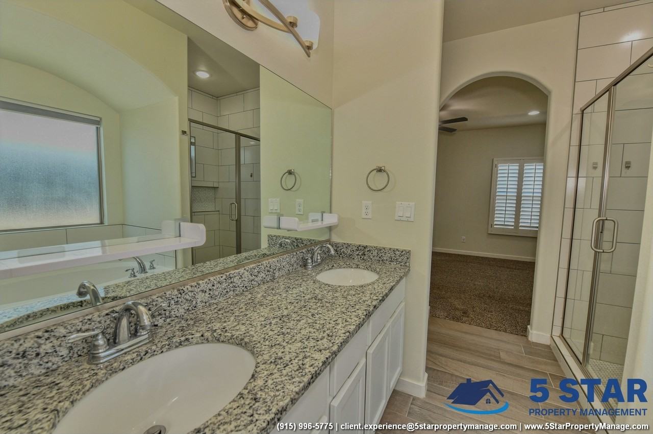 233 Epsom Dr - Photo 5 of 47