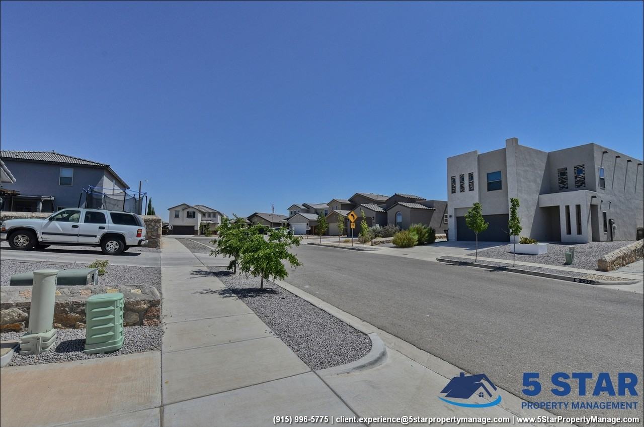 233 Epsom Dr - Photo 2 of 47