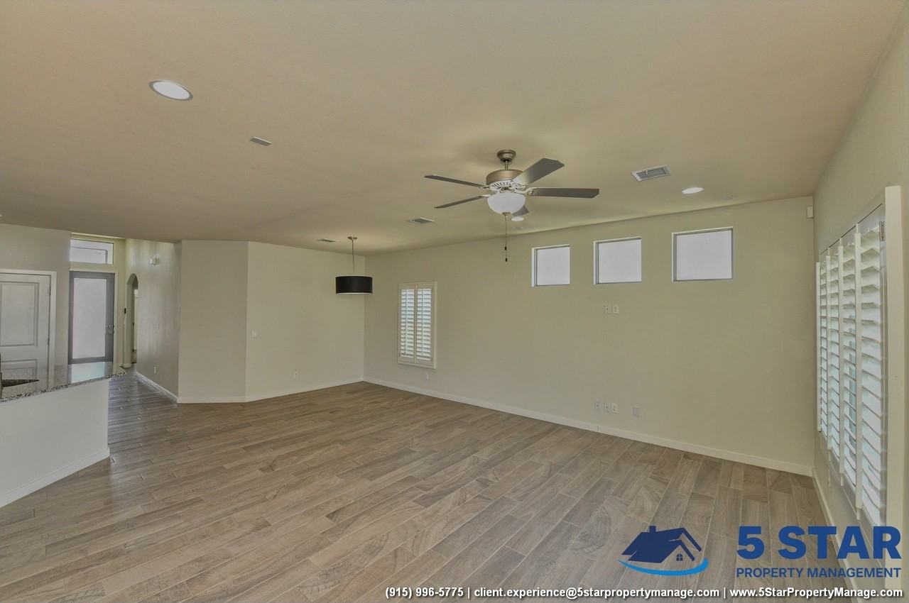 233 Epsom Dr - Photo 7 of 47